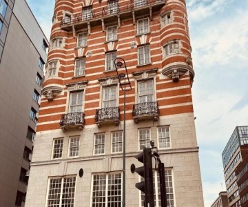 White Star Line Hotel