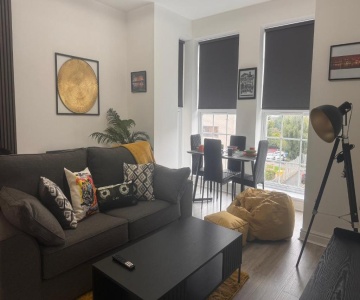 38 Everton Road Free Onsite Parking