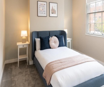 Host & Stay - The Quarter