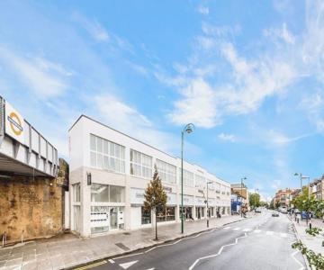 Panther House By Oval