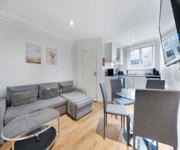 2 Bed Piccadilly Apartment 4
