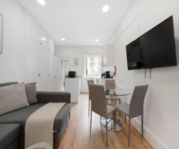 2 Bed Piccadilly Apartment 3