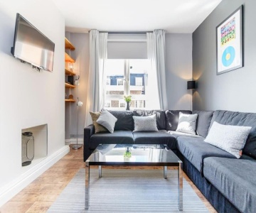 Bright, Modernised Apartment Close To Borough Market