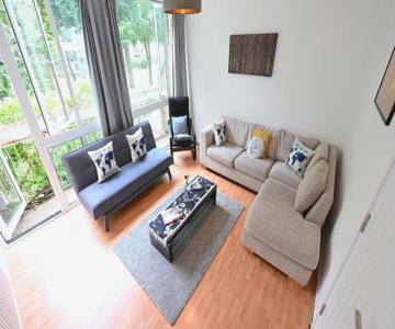 4 Bedroom Patio House Regent's Park - Parking