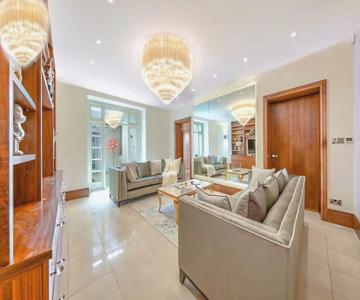 250 SqM MEGA MANSION