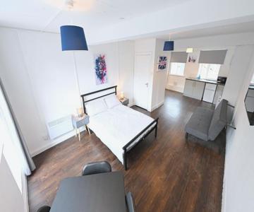 Centrally Located Flat In Leicester Square