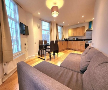 Spacious 2-bed Flat - Close To Tube, Sleeps 6