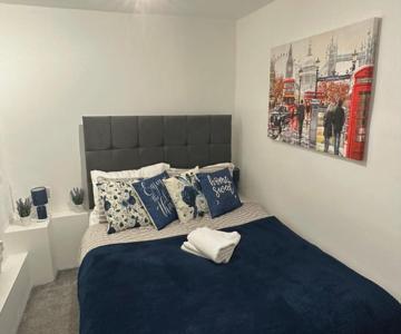 Mornington Crescent Suites