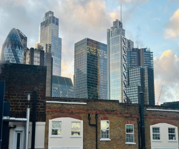 Flat In Aldgate East, London