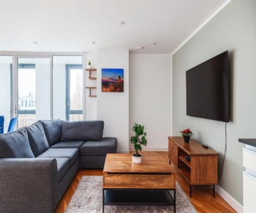 2 Bed Balcony Flat In Vauxhall