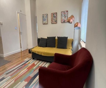 Central 2 Bedrooms Apartment