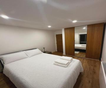 Room Imperial