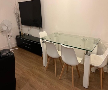 Comfy One Bedroom Apartment
