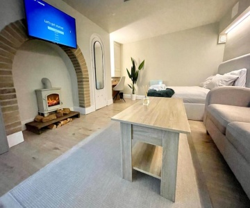 A2 Hightown Apartment, Steps From Luton Train Station