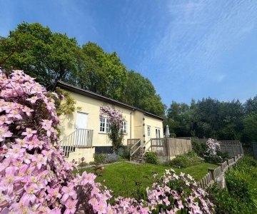 Oak Tree Cottage