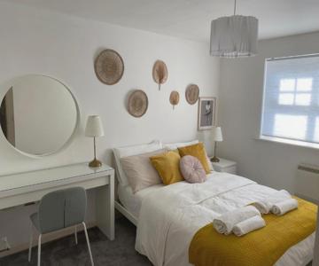 Marine Viewing 2 Bedrooms Flat