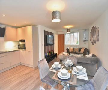 Exec 2bed 2bath Serviced Apartment Balcony Parking
