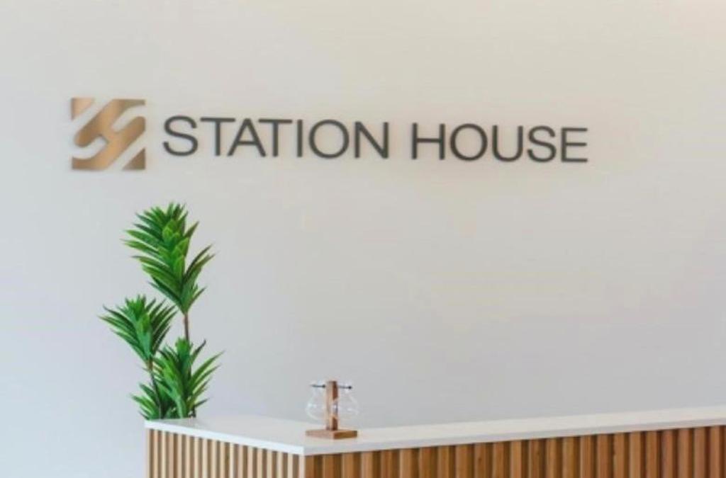 Station Noir - Gym - Games Room - MK