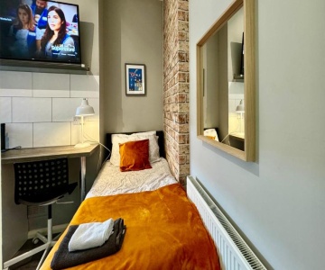 Limpenny Studio - Cityscape Cozy Corner