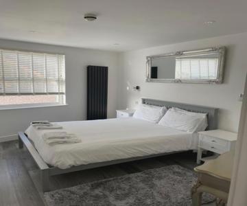 Bay View Apartment