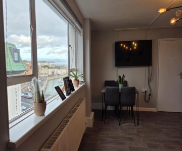 Marina Place