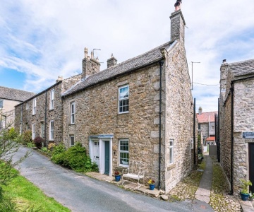 Low Cottage