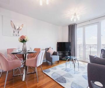 Mojo - Modern Apartment With Balcony
