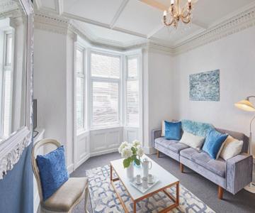 Host Stay Ocean Wave