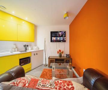 Corner Studio Apartment In Sheffield