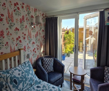 Flower Garden Studio In Sheringham-cycle Friendly