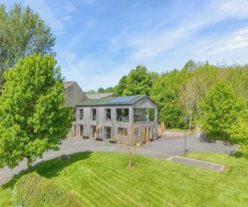 Little Broomcroft