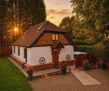 Romeo Cottage
