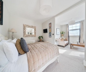No 22 B&B
