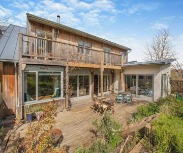 Earthspring Flat