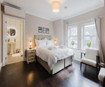Grace's Guesthouse Room 2