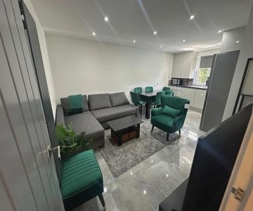 Flat In London