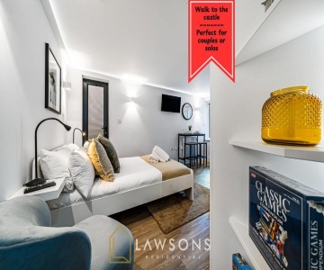 Chic Studio Steps From Windsor Castle