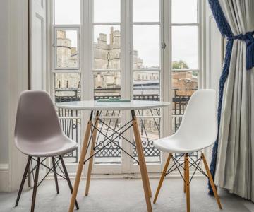 Stunning 1bd With Castle View