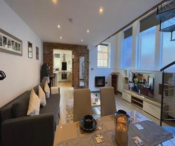 Chapel Row 1