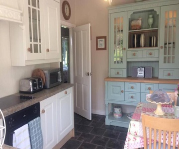 Rhubarb Cottage
