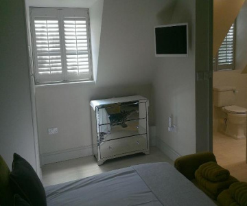 Whispering Cottages Bed And Breakfast