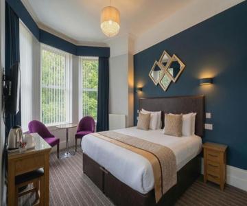 The Applewood Hotel