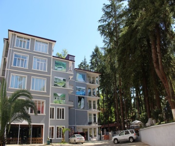 Hulus Hotel