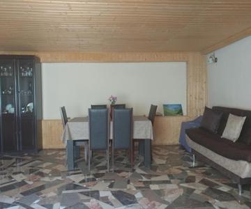 Lali's Guest House In Juta