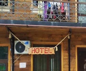 Traveler's Hotel