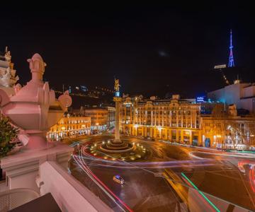 Monograph Freedom Square