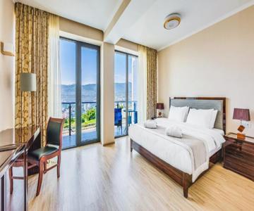 Lisi Hills Hotel