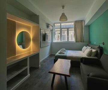 Monastiraki 101 Superhost Hub