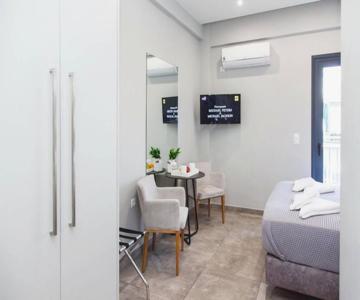 D Spacious Brand New Studio Ideal For 2 D