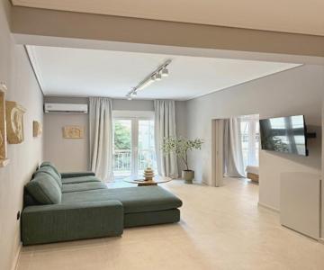 Acropolis Path - Elegant Apartment Near Plaka